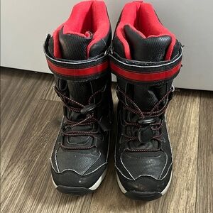 Totes Black and Red Kids Snow Boots